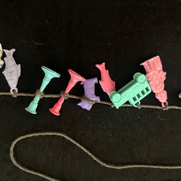 Monopoly Token/Cracker Jack Charm Necklace, Vintage 80’s - Picture 6 of 10